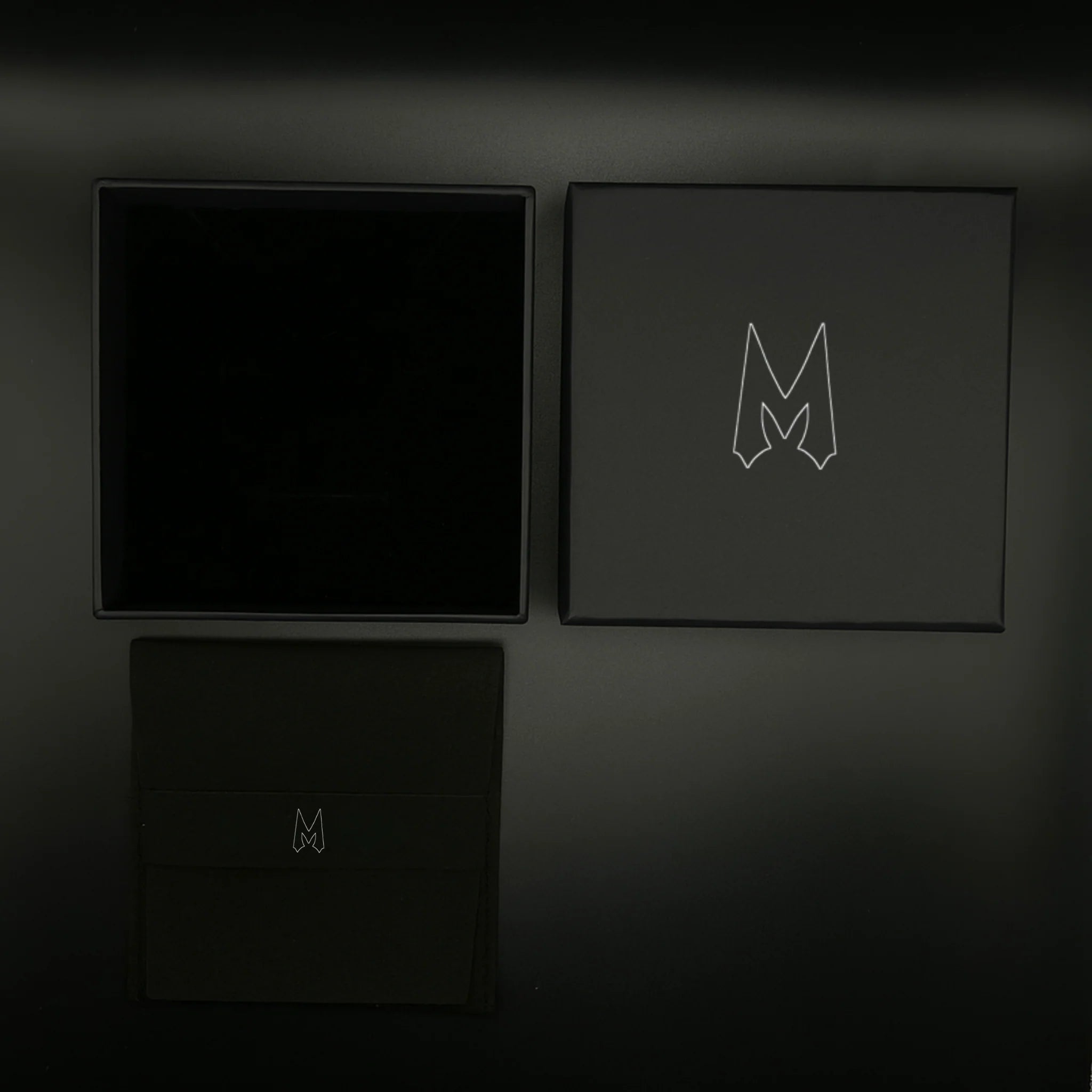 CUSTOM VERTICAL CHAIN - ICED OUT